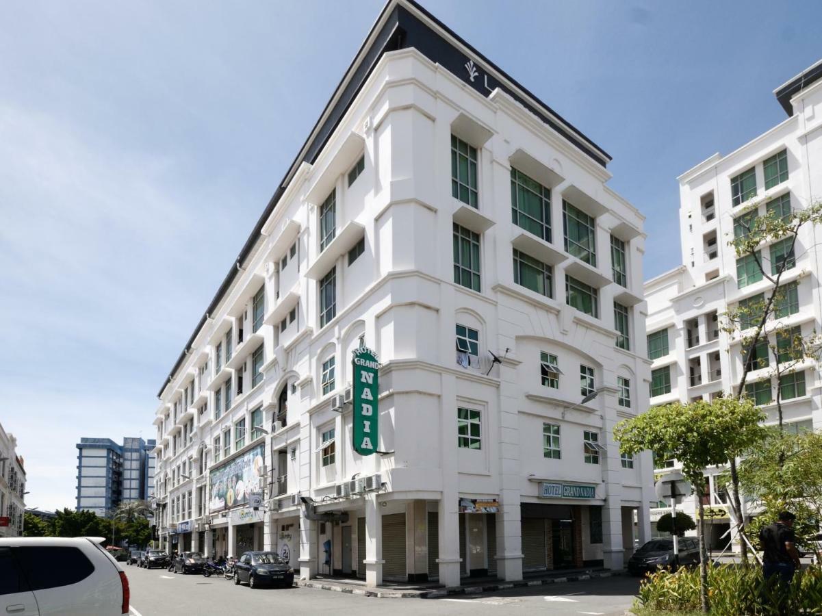 Oyo 892 Hotel Grand Nadia Labuan Exterior photo